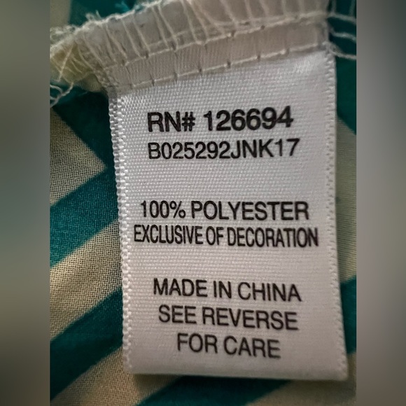 Live to be Spoiled Sheer Cover Top size XL - Picture 4 of 5